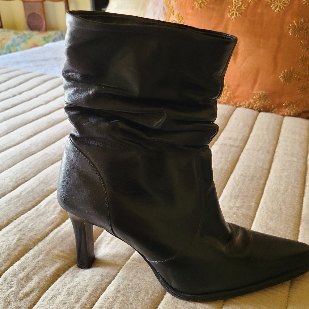 Black Boots
